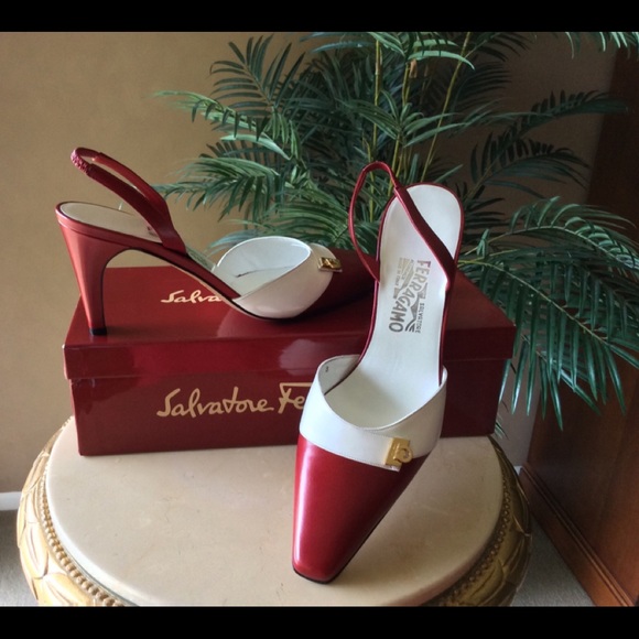 Salvatore Ferragamo Shoes - Salvatore Ferragamo Natascia  Size 10B Pump